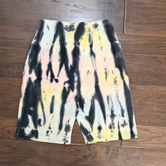 Chaser Bike Shorts in Tie Die Black, Pink, Yellow - Picture 5 of 5